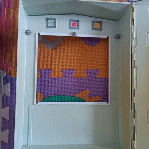 Vintage Mattel dollhouse 2005 like new