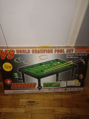 World Champion Pool Set board game like new