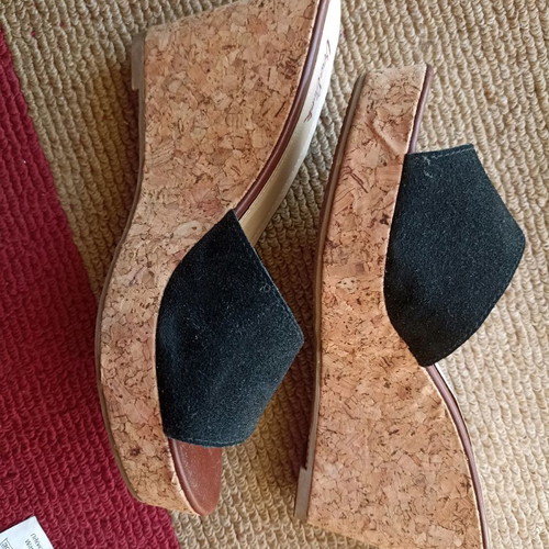 Shoes two pairs new, black platform sandals size 39