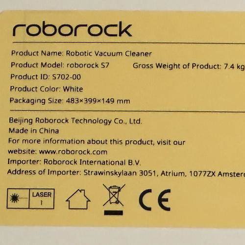 Roborock S7 robot vacuum like new with extra accessories