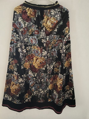 Boho Floral Maxi Skirt like new, velvet, size M