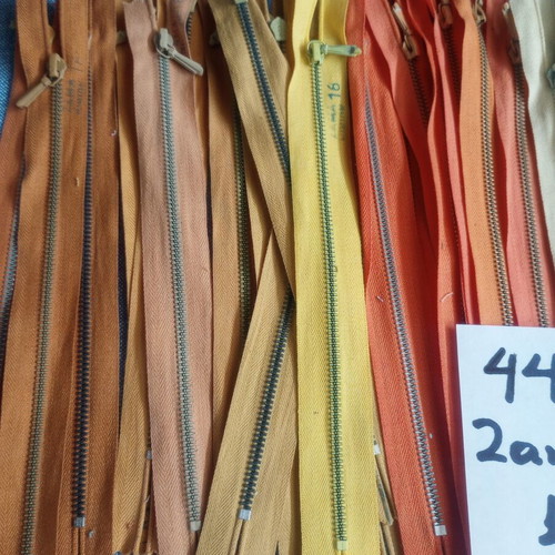Lot of 44 ZAMA Minion metal zippers 16 cm, assorted colors