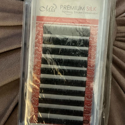 Premium Silk eyelashes like new