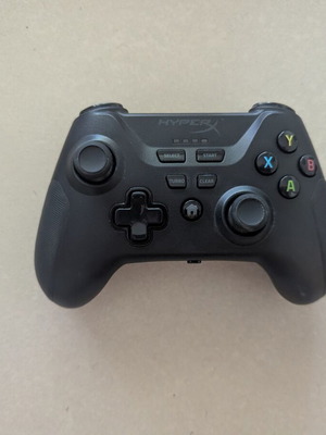 HyperX Clutch Wireless Gamepad for PC like new