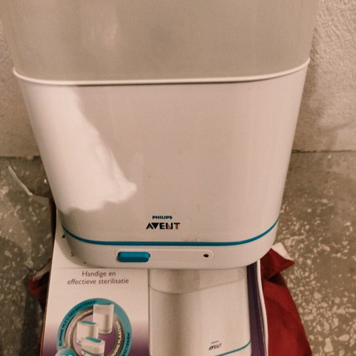 Philips Avent Electric Sterilizer for Bottles and Pacifiers used