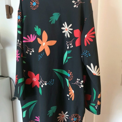 BeeMe dress like new, multicolor, one size