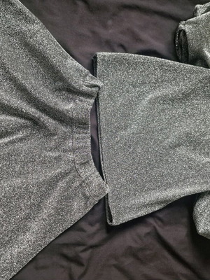 Skirt and blouse set like new, size 6-8, H&M