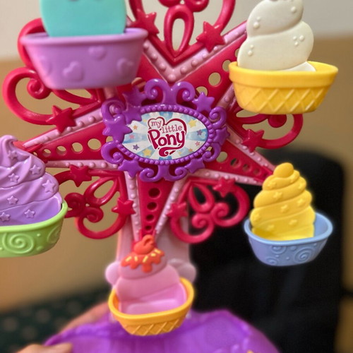 My Little Pony Ferris Wheel vintage toy like new with music and lights