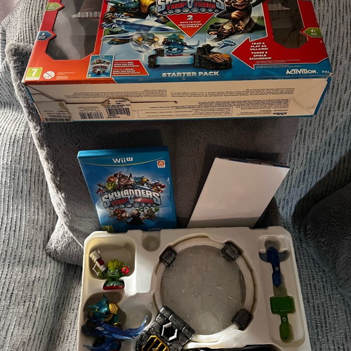 Skylanders Trap Team Starter Bundle Wii U complete, like new