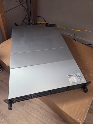 Synology RackStation RS3621xs+ NAS device like new, 8GB RAM