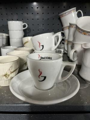 Jacobs coffee cup set with saucer, pack of 4, new
