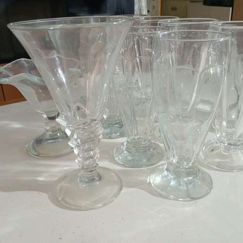 Ice cream glasses and bowls set of 12 like new, thick glass