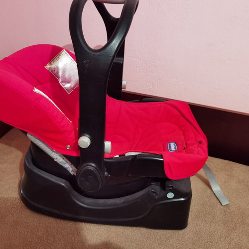 Chicco baby car seat used, red