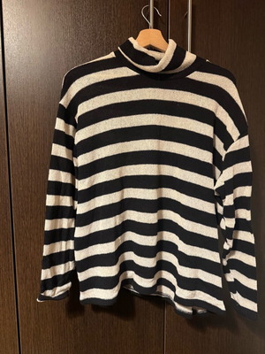 Zara striped black and white turtleneck sweater like new, size S