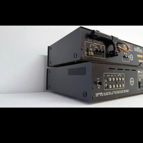 Sansui AU 117 and TU 217 amplifier and radio set like new, 1978