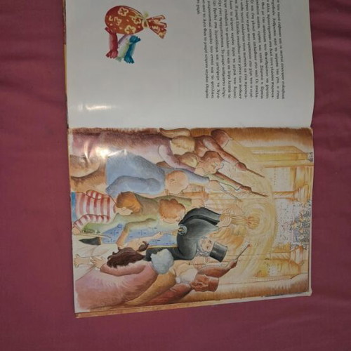The Adventure of a Candle used, Greek children's book