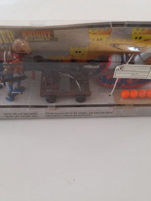 Παιχνίδι πανηγυριώτικο κινέζικο αυθεντικό καινούργιο με 2 ιππότες και 2 άλογα