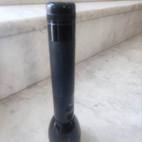 Maglite flashlight 23 cm like new, incandescent bulb, 2 C batteries