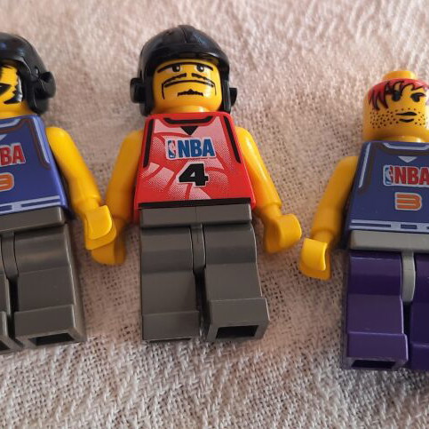Lego Minifigures Basketball Players Pack of 5 Like New with Hoops and Balls