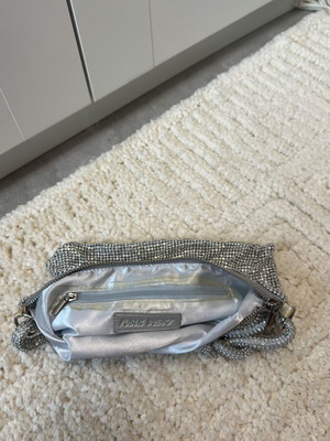 Silver handbag like new