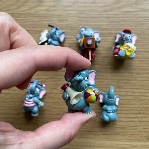Kinder Ferrero surprise vintage elephant circus figures used, pack of 14