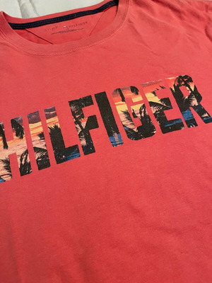 Tommy Hilfiger men's T-shirt used, orange, size M