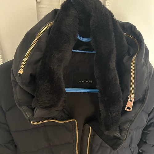 Zara black puffer short jacket size L used