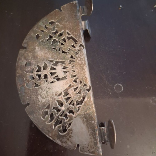 Napkin holder silver plated, like new, Plato brand