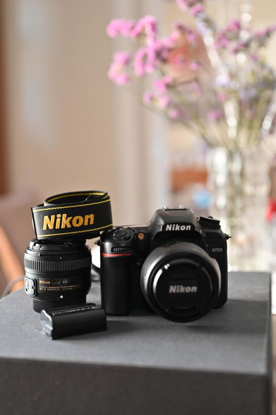 NIKON D7500 DSLR КОМПЛЕКТ С КАМЕРА 18-55mm
