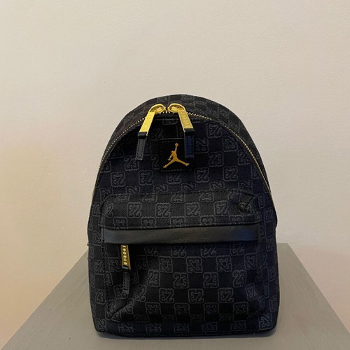 Jordan Monogram Mini Backpack πλάτης καινούργιο μαύρο