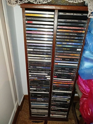 CD case 100 slots like new