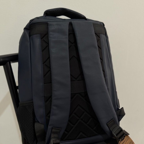 Backpack like new, blue
