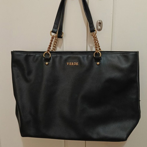 Verde shoulder bag like new, large, black