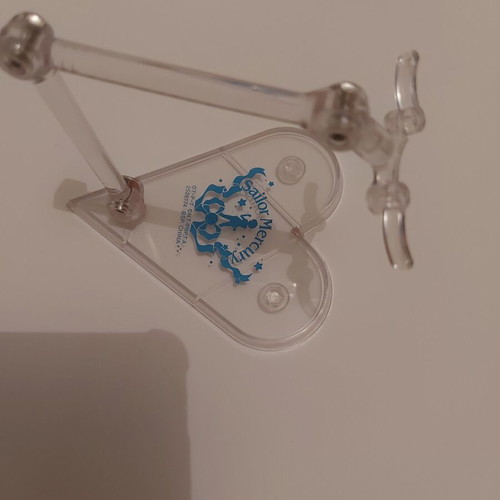 Authentic SH Figuarts Sailor Mercury figure base like new