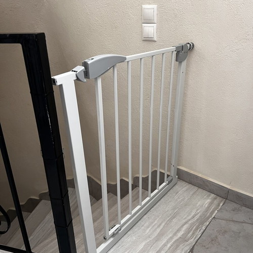 Honeybaby security gate for children like new, fits 75-82 cm