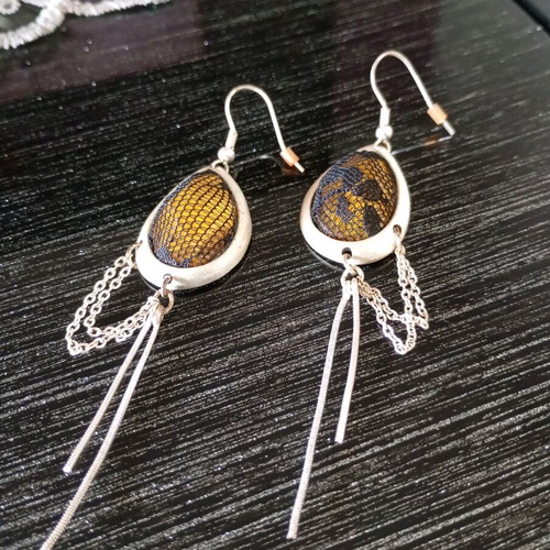 Dangling earrings like new, yellow and silver