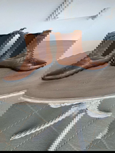 TOD’S ΜΠΟΤΑΚΙΑ
