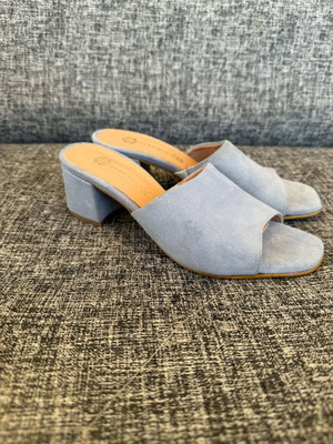 Stefania suede women's mules, size 37, turquoise