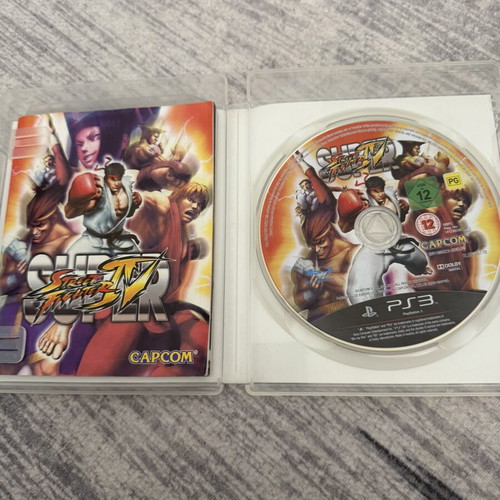 Super Street Fighter 4 PS3 game used, very good condition