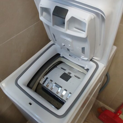 Hoover washing machine 8kg new with top load