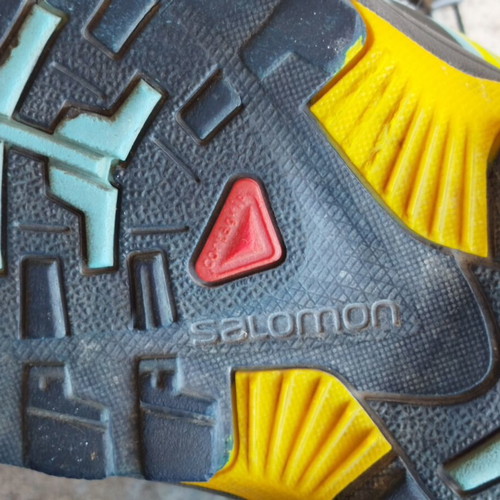 Salomon XA Pro V8 Kids Trail Running Shoes Size 37 Like New