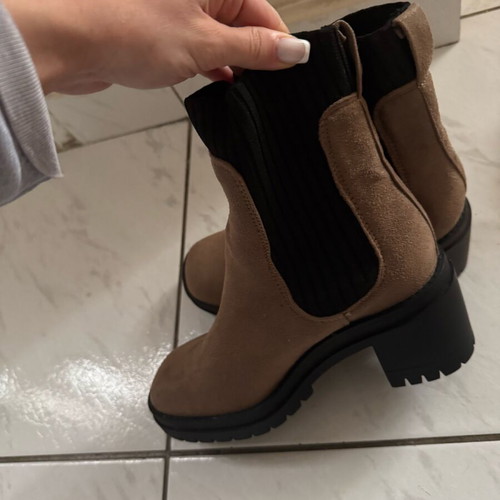 Women's ankle boots size 36 like new, black and brown