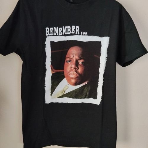T-shirt with print like new, size M, black
