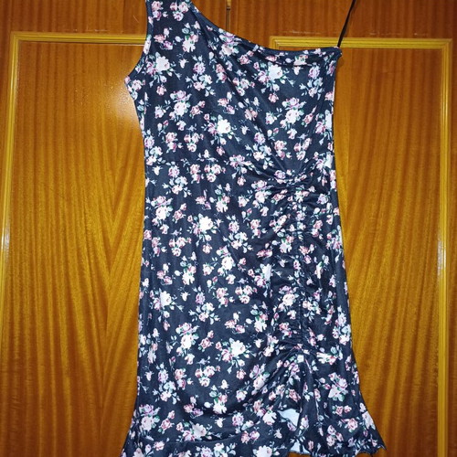 Shein summer dress with one sleeve, size Medium, like new