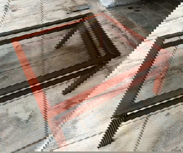 Τραπεζακι Σαλονιου 90x90cm.