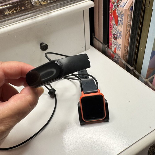 Smart watches used, functional, old, set of two