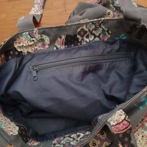 Accessorize fabric tote bag with elephant design, like new, shoulder type