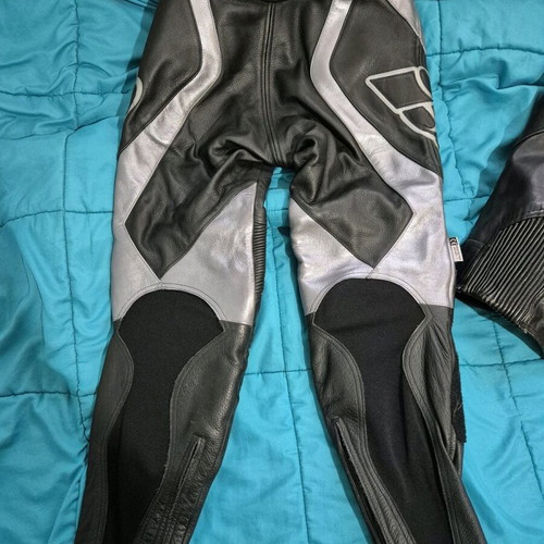 Roleff leather motorcycle suit with ixs pants like new