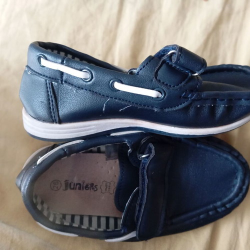 Junior boys' moccasins size 26 used, blue leather