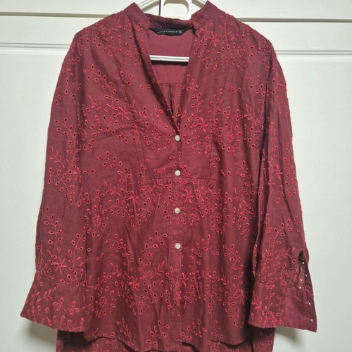 Zara burgundy cotton guipure shirt size L like new